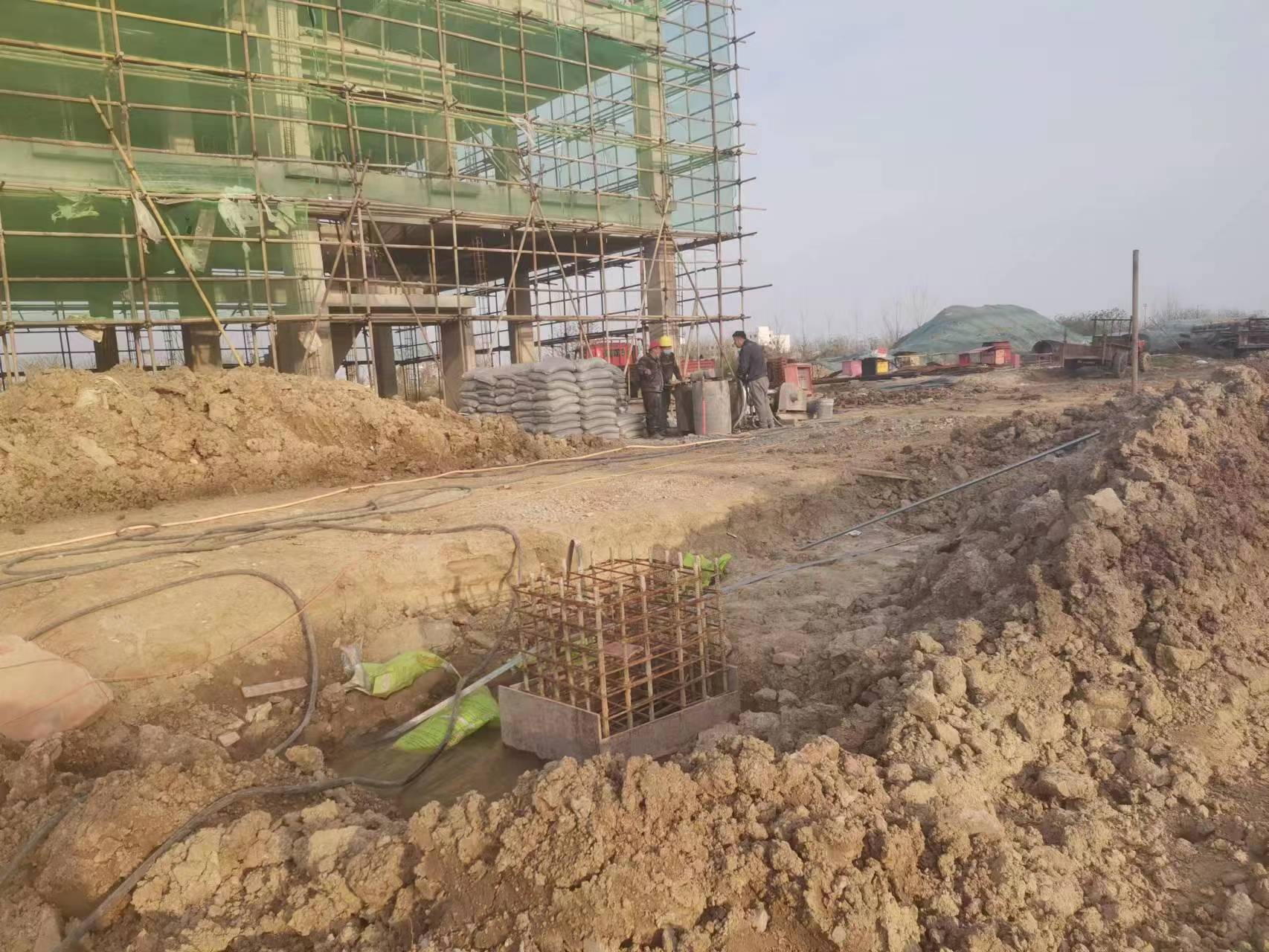 湾岭镇当桥梁出现裂缝的时候应该及时加固修补